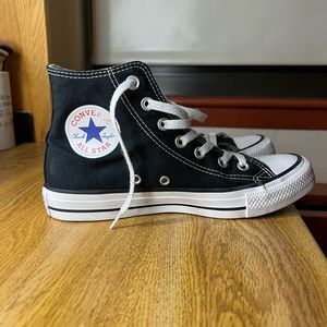 Black high top converse